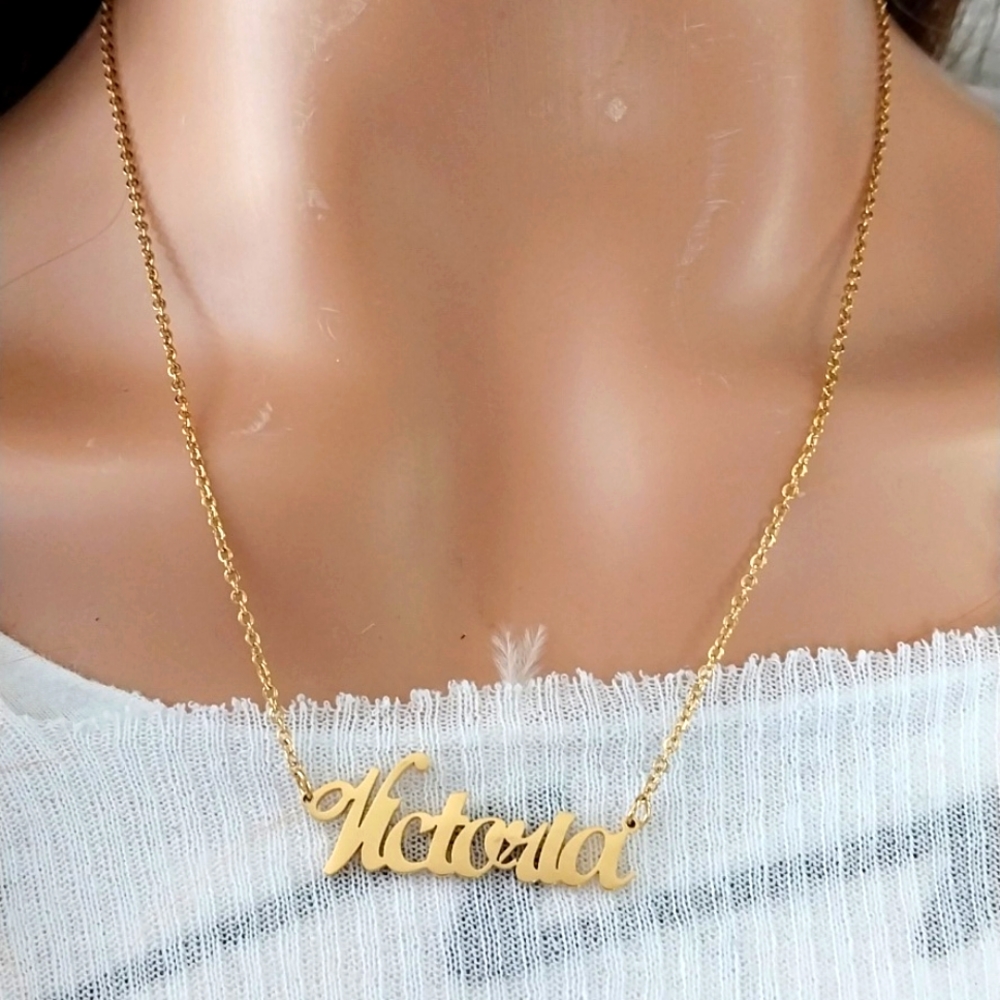 ❤️❤️  Nameplate Victoria Necklaces Gifts For your self or others Gold color
